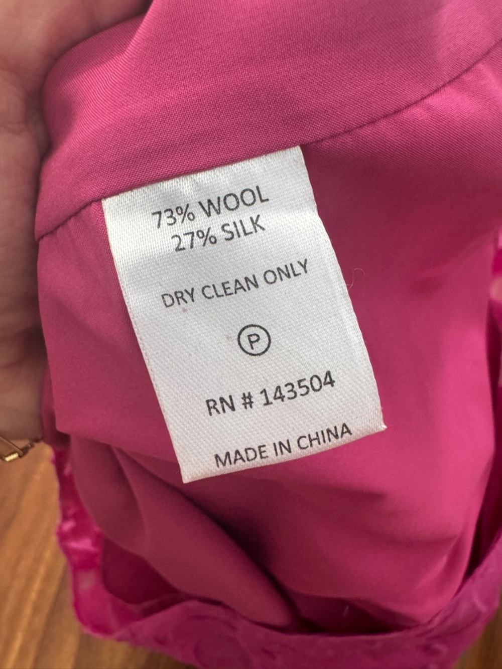 Marie Oliver Bright Fuchsia Textured Puff-Sleeve Blouse - Picture 4 of 7